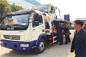 萍乡汽车道路救援拖车价格